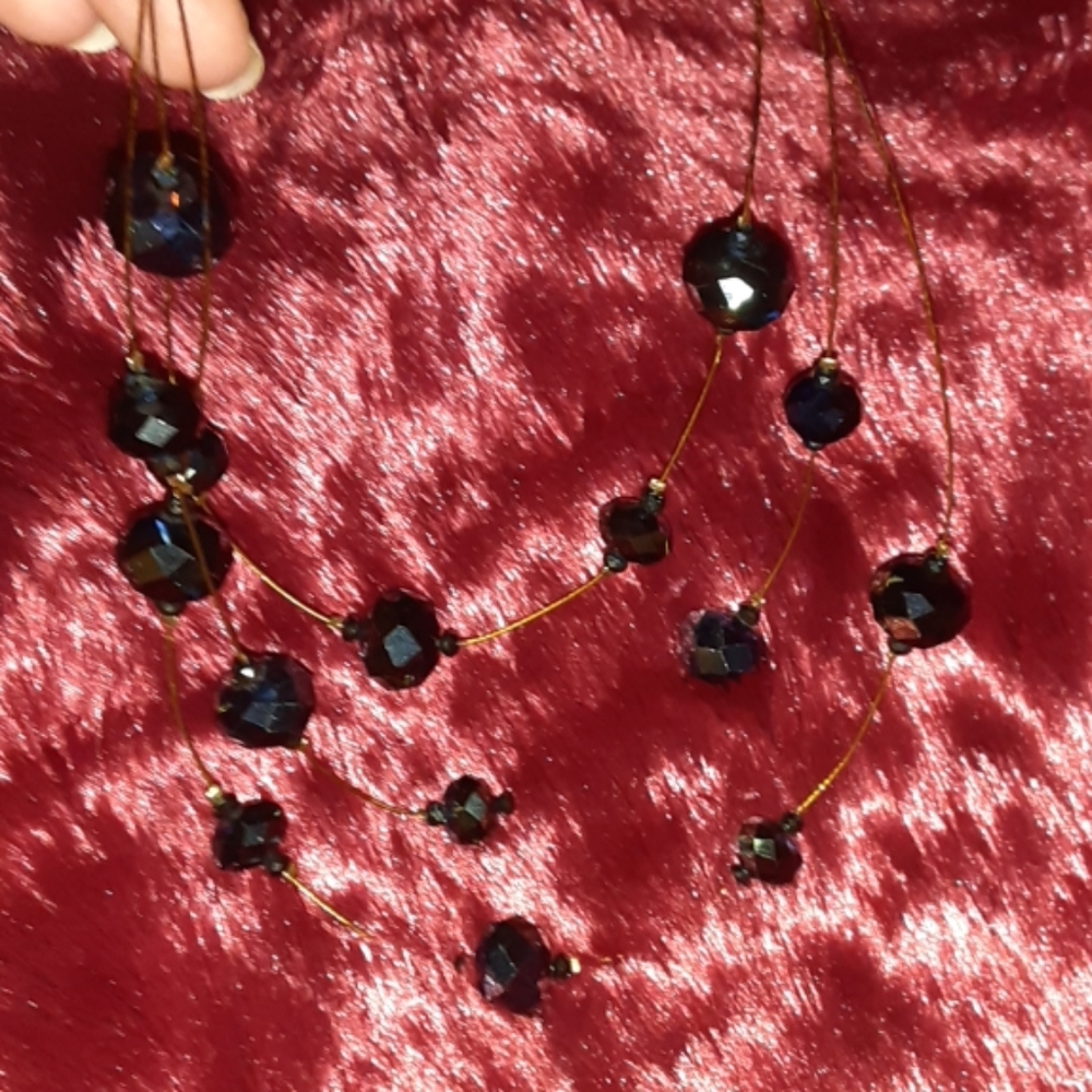 FINAL SALE!!WILL BUNDLE!Women's necklace